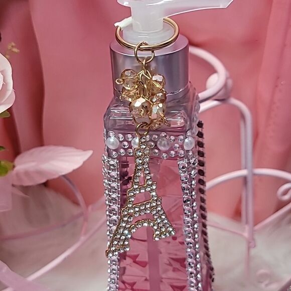 Hand Wash Hydrating  FRENCH ROSE  Torre Eiffel NWT - Picture 3 of 3